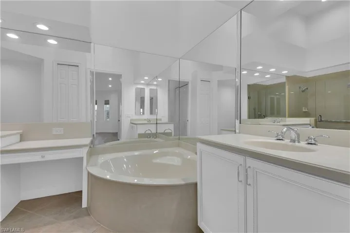 Master Suite Bath