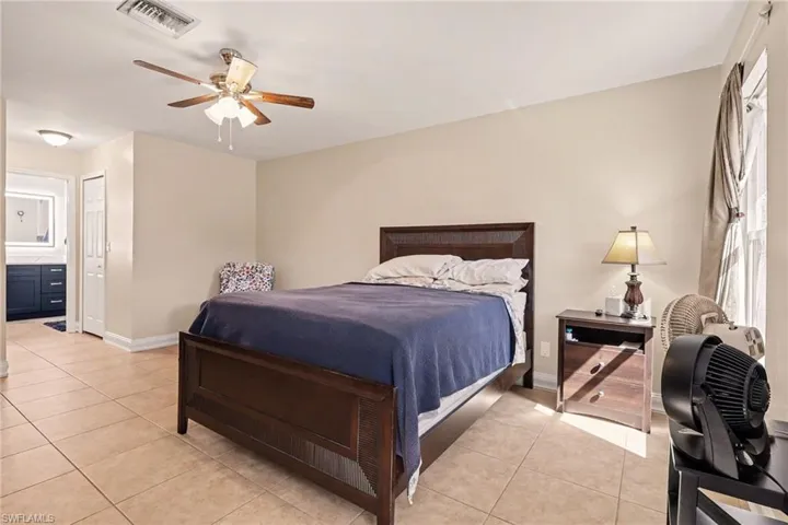 Plenty of natural sunlight here , when you want it
