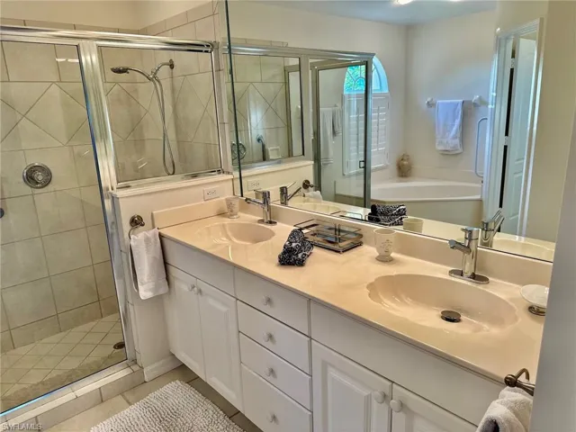 930 Marble Dr, Naples, Florida 34104