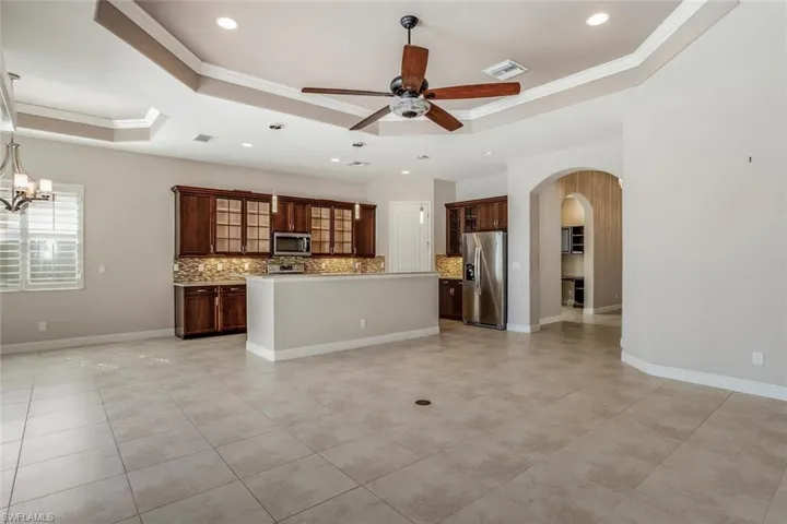 1646  Serrano  CIR, Naples, FL 34105