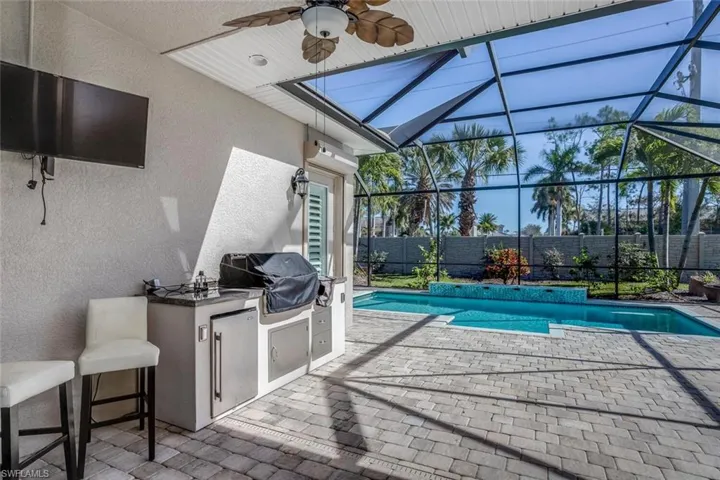 1646  Serrano  CIR, Naples, FL 34105