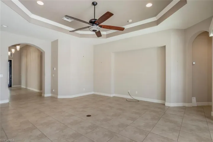 1646  Serrano  CIR, Naples, FL 34105