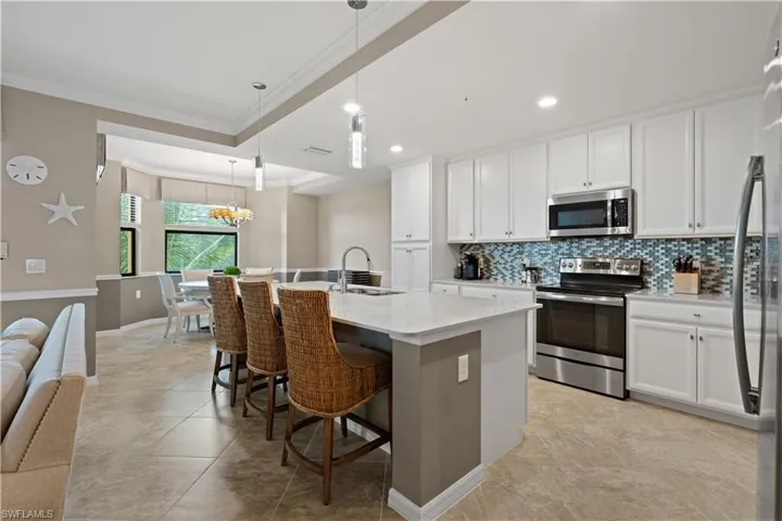 9596  Trevi  CT, Naples, FL 34113