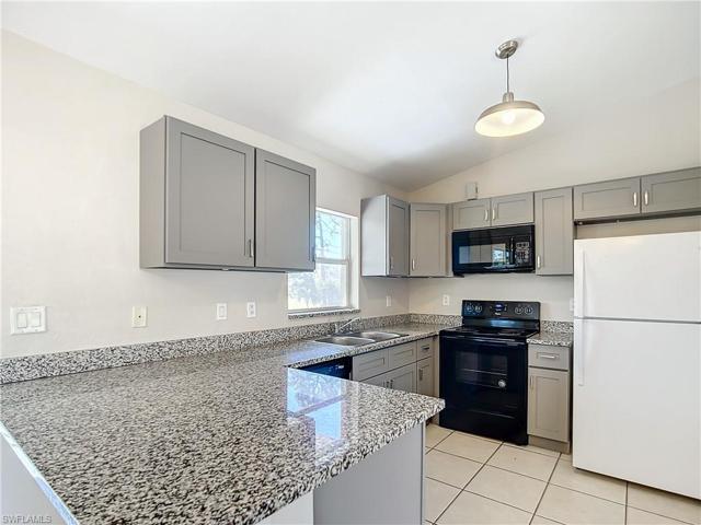 3809 21st ST SW, LEHIGH ACRES FL 33976