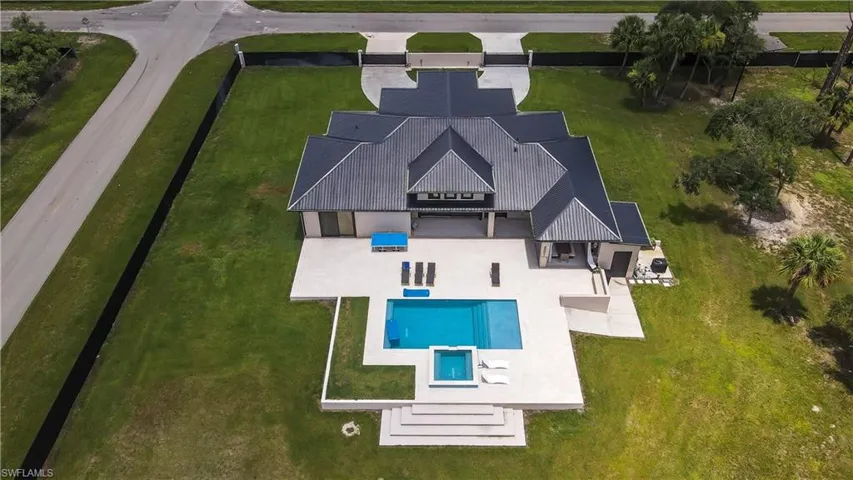 300 Montura Ave, Clewiston, Florida 33440