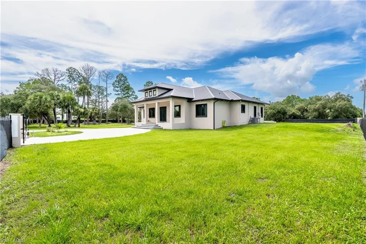 300 Montura Ave, Clewiston, Florida 33440