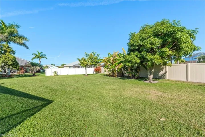 2529 Gleason Pkwy, Cape Coral, Florida 33914