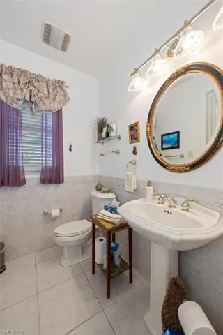 2529 Gleason Pkwy, Cape Coral, Florida 33914