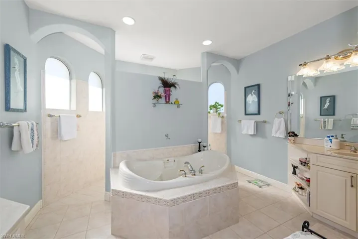 2529 Gleason Pkwy, Cape Coral, Florida 33914