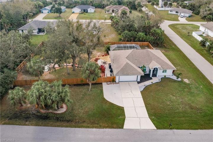 22131  Clinton  AVE, PORT CHARLOTTE, FL 33954