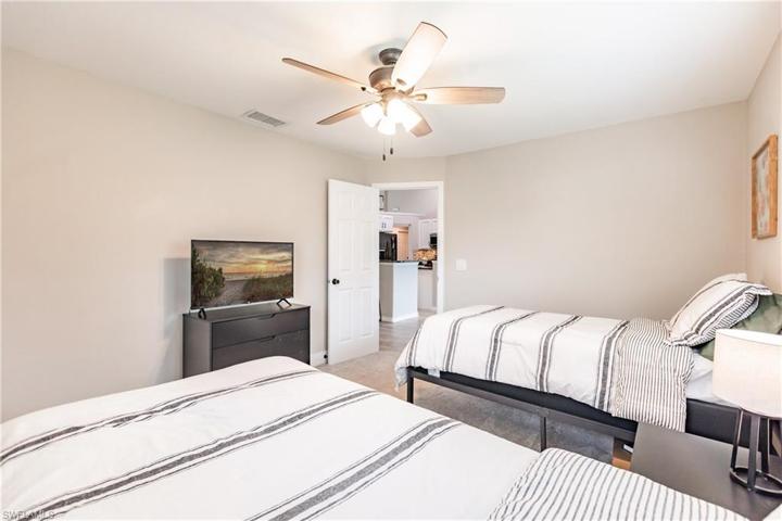 22131  Clinton  AVE, PORT CHARLOTTE, FL 33954