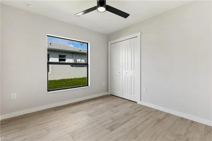 2915-2917 SW Santa Barbara  PL, Cape Coral, FL 33914