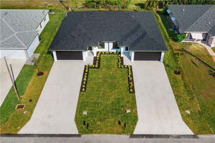 2915-2917 SW Santa Barbara  PL, Cape Coral, FL 33914