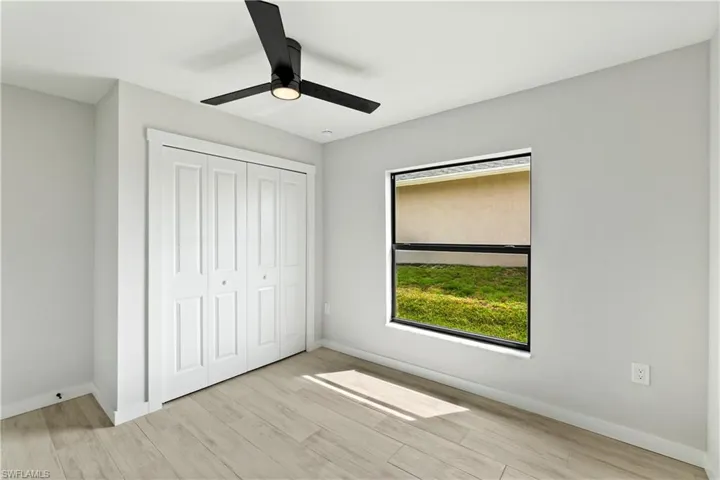 2915-2917 SW Santa Barbara  PL, Cape Coral, FL 33914