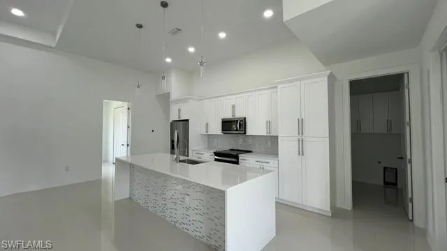 3806  12th W ST, Lehigh Acres, FL 33971