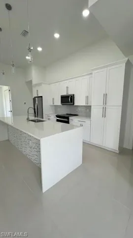 3806  12th W ST, Lehigh Acres, FL 33971