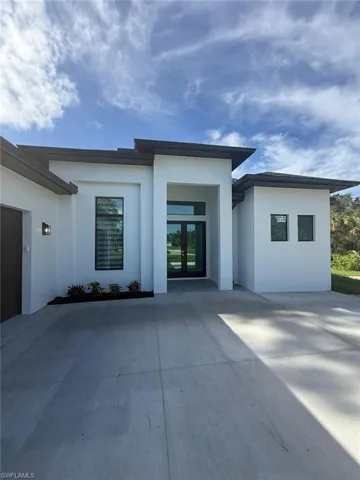 3208 16th Ave Se, Naples, Florida 34117
