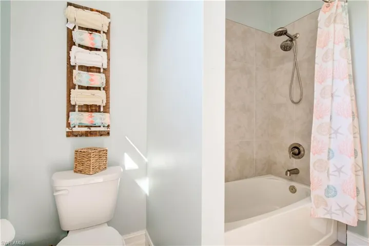1814 16th Ter, Cape Coral, Florida 33991