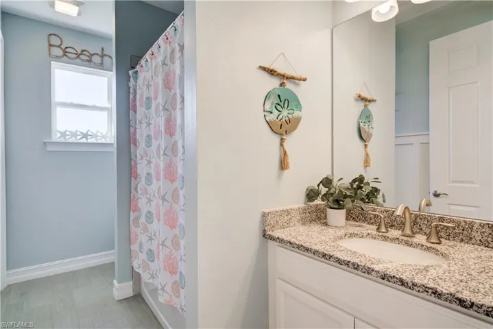 1814 16th Ter, Cape Coral, Florida 33991