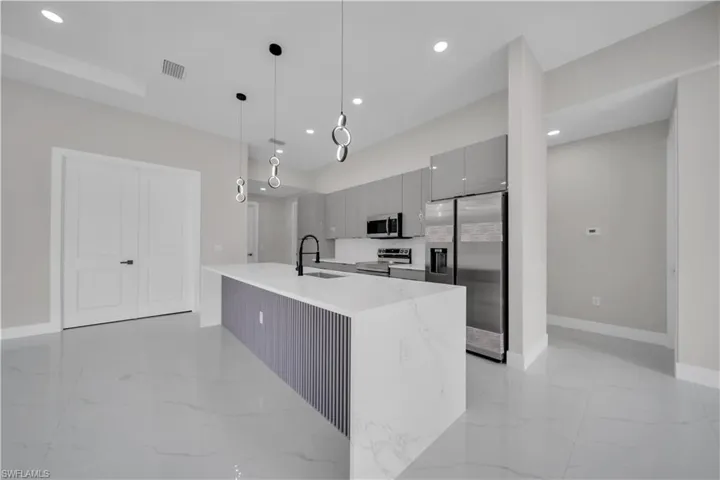3318 29th St Sw, Lehigh Acres, Florida 33976