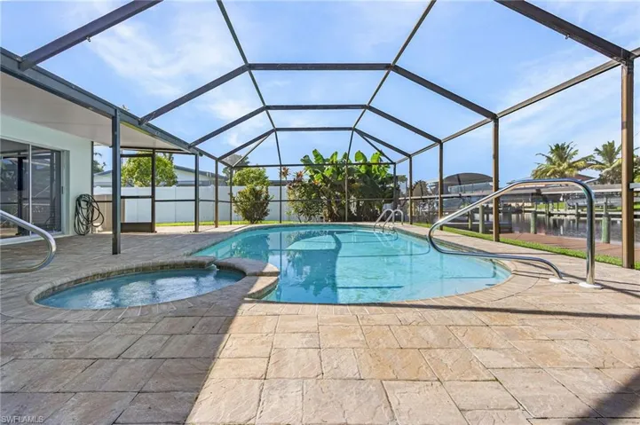 2215 Cape Way, North Fort Myers, Florida 33917