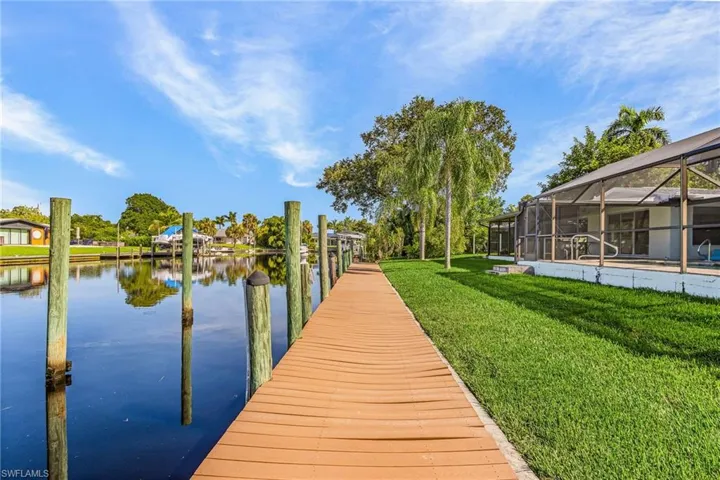 2215 Cape Way, North Fort Myers, Florida 33917