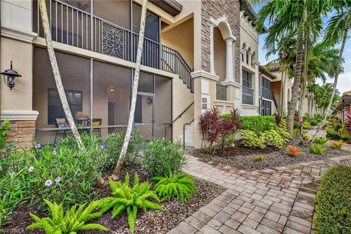 Paver Sidewalk to Entry