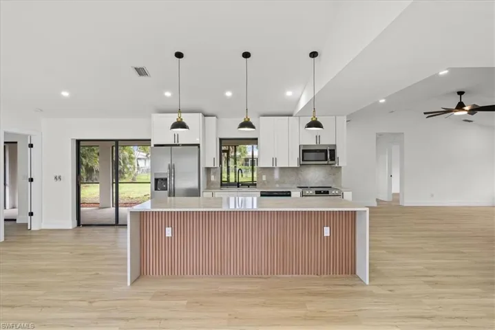 1716 Se 8th Ter, Cape Coral, Florida 33990