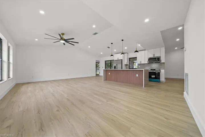 1716 Se 8th Ter, Cape Coral, Florida 33990
