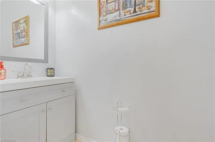 10019  Salina  ST, Fort Myers, FL 33905
