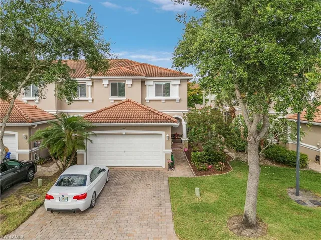 10019  Salina  ST, Fort Myers, FL 33905