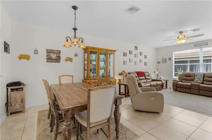 10019  Salina  ST, Fort Myers, FL 33905