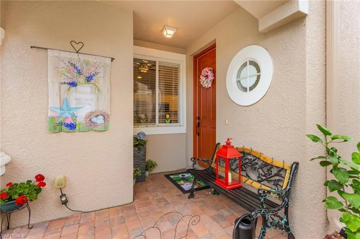 10019  Salina  ST, Fort Myers, FL 33905