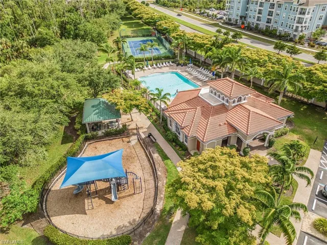 10019  Salina  ST, Fort Myers, FL 33905