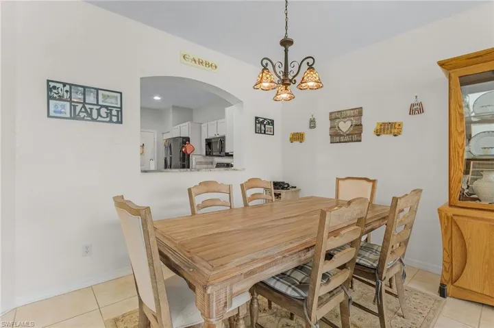 10019  Salina  ST, Fort Myers, FL 33905