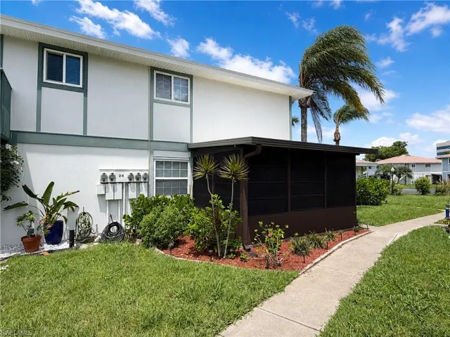 3301 Prince Edward Island Cir 2, Fort Myers, Florida 33907