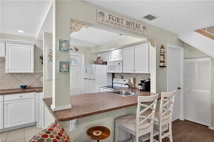 3301 Prince Edward Island Cir 2, Fort Myers, Florida 33907