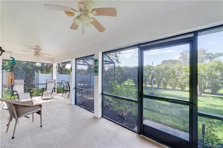 Lanai featuring a ceiling fan