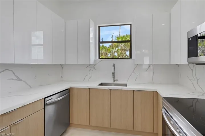 2685  38th SE AVE, Naples, FL 34117