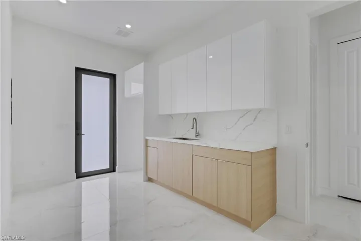 2685  38th SE AVE, Naples, FL 34117