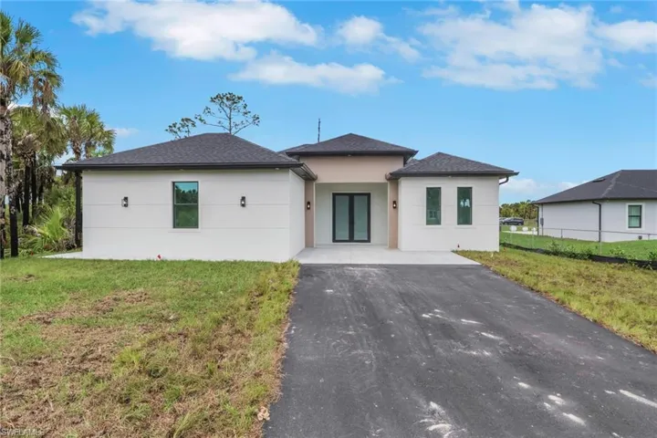 2685  38th SE AVE, Naples, FL 34117