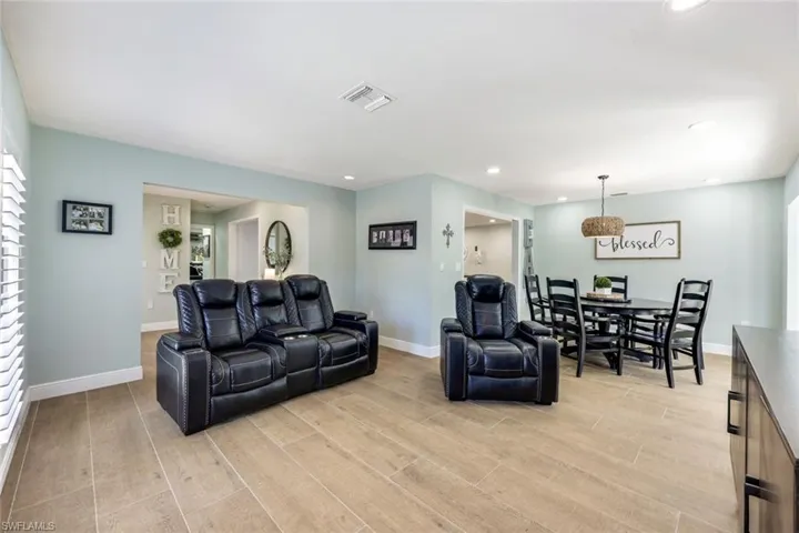 Spacious family room is the perfect spot to relax after a day well spent on your boat!