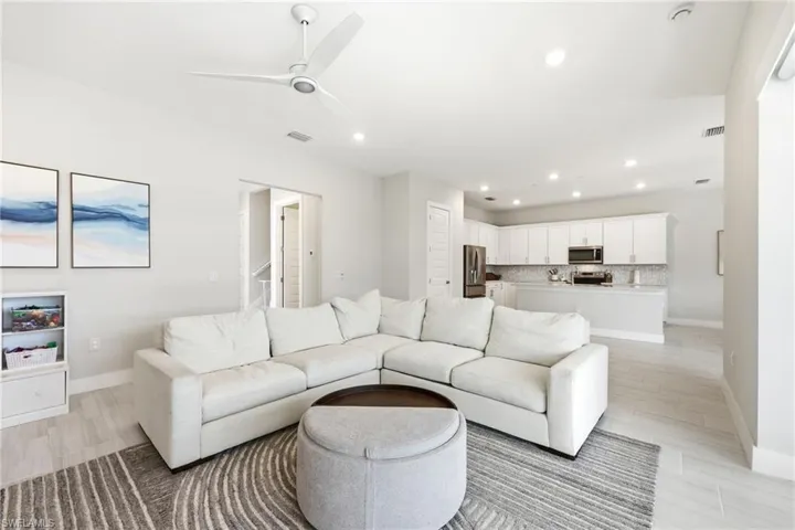 Porcelain tile