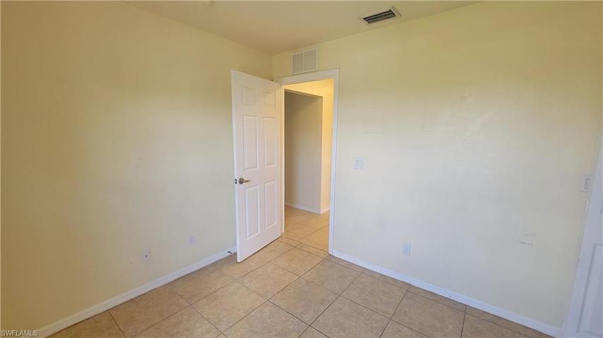 19977  Lake Vista  CIR, Lehigh Acres, FL 33936