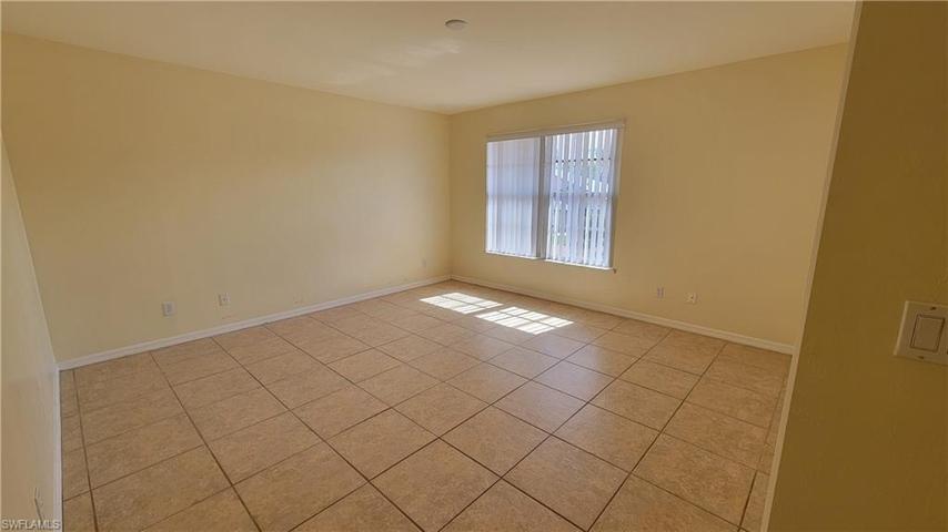 19977  Lake Vista  CIR, Lehigh Acres, FL 33936