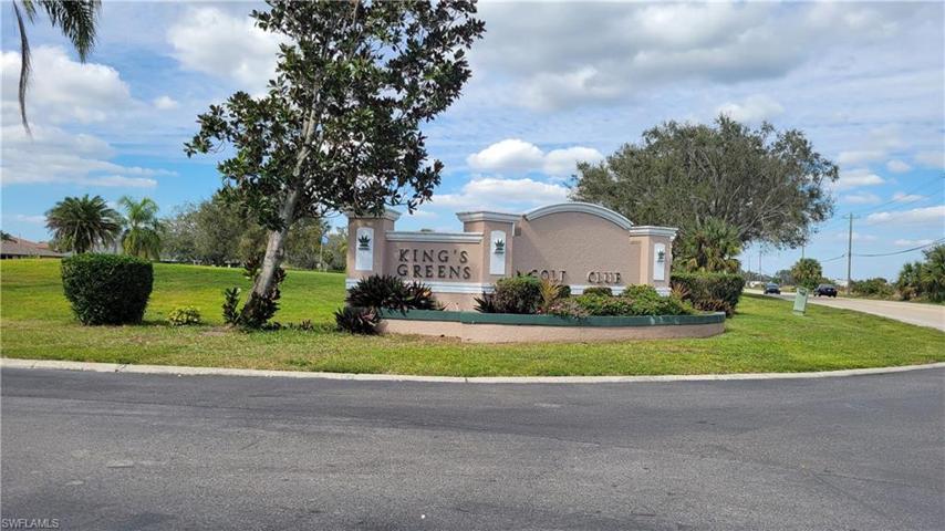 19977  Lake Vista  CIR, Lehigh Acres, FL 33936