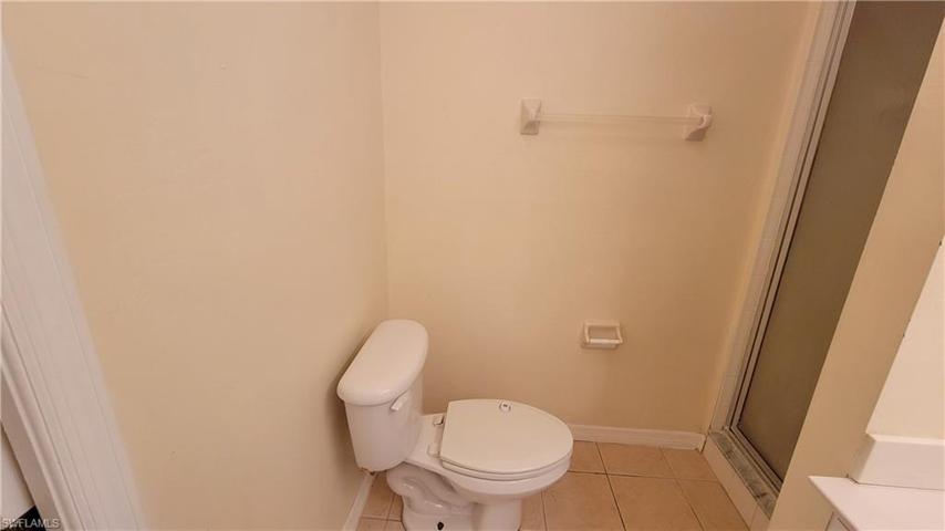19977  Lake Vista  CIR, Lehigh Acres, FL 33936