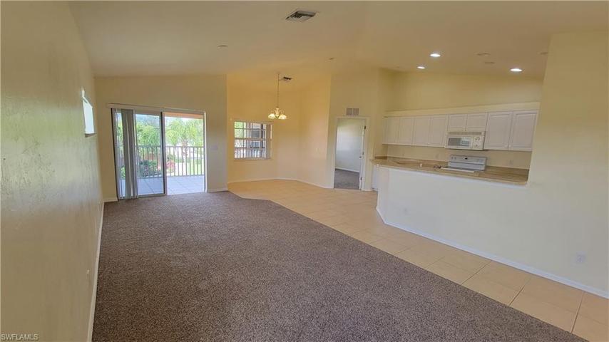 19977  Lake Vista  CIR, Lehigh Acres, FL 33936