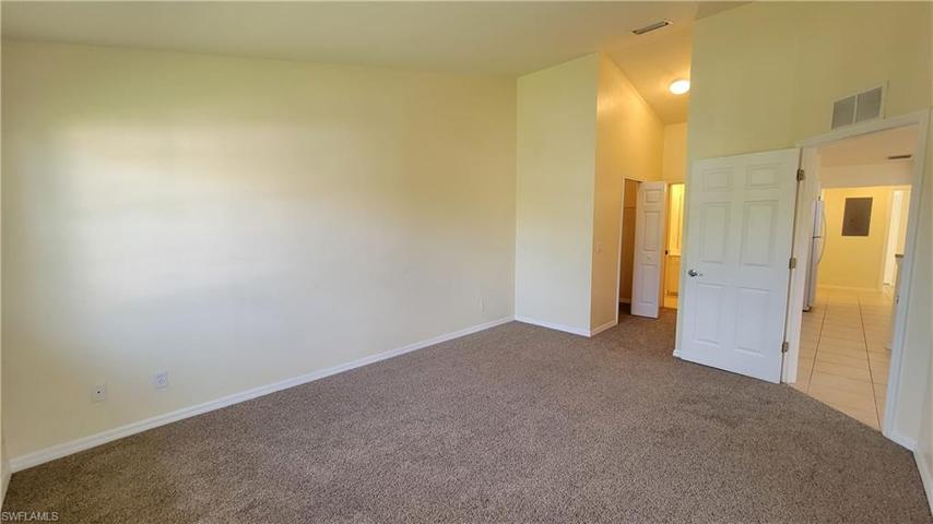 19977  Lake Vista  CIR, Lehigh Acres, FL 33936