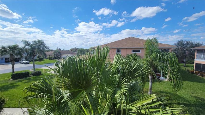 19977  Lake Vista  CIR, Lehigh Acres, FL 33936